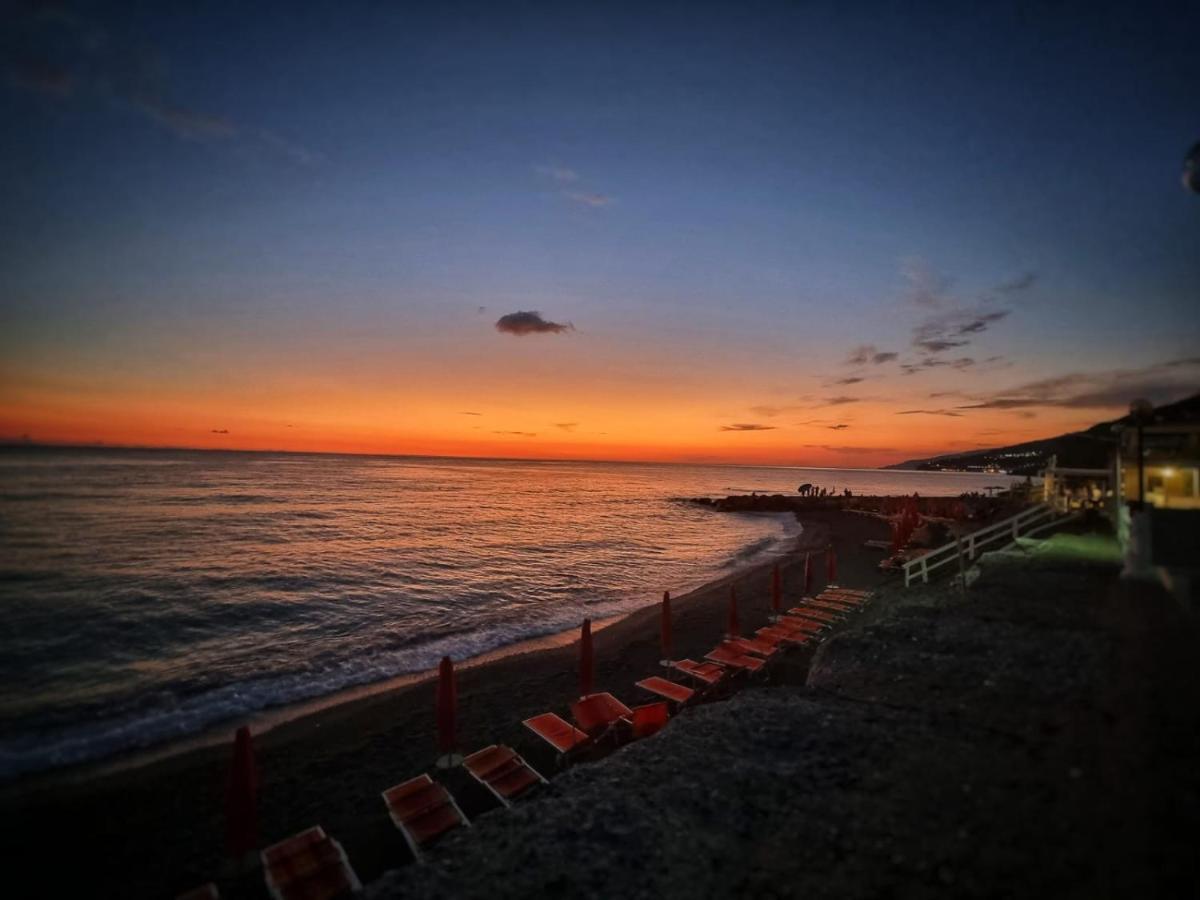 Апартаменти Eremo Sul Mare Маріна-ді-Фускальдо Екстер'єр фото